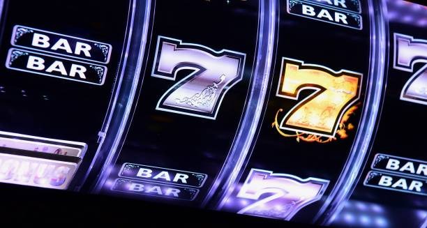 DANA and QRIS payment icons on usd77 deposit screen